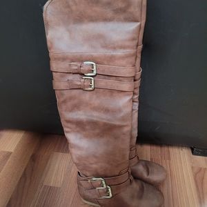 No name brand boots used size 5